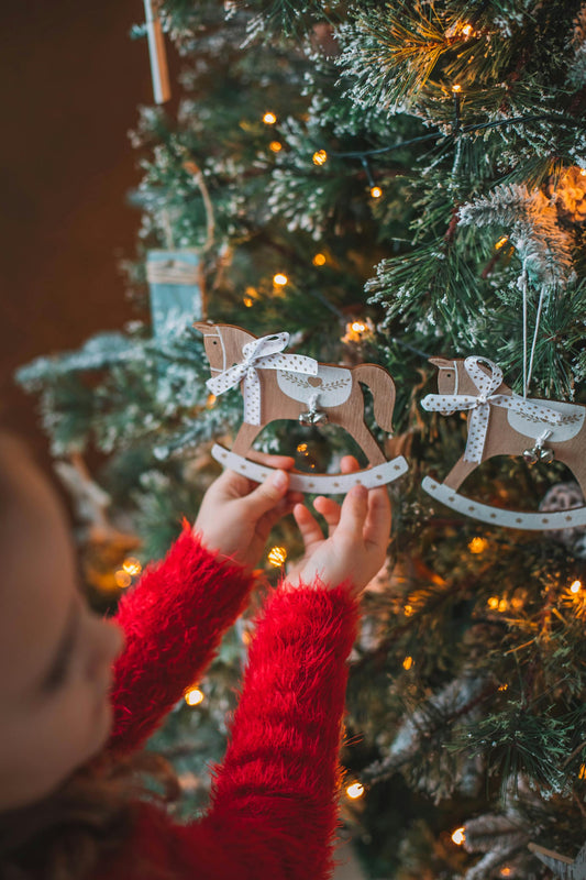 Survivre aux fêtes de Noël : Maintenir la Routine de vos Enfants en Période Festive